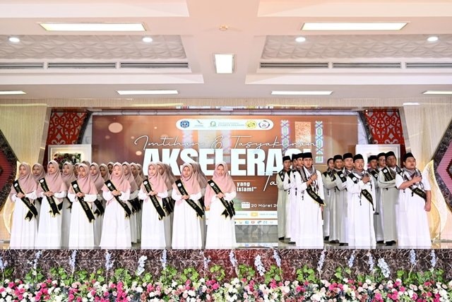 SMA IT DHBS Bontang Kukuhkan 42 Siswa Akselerasi Tahfiz