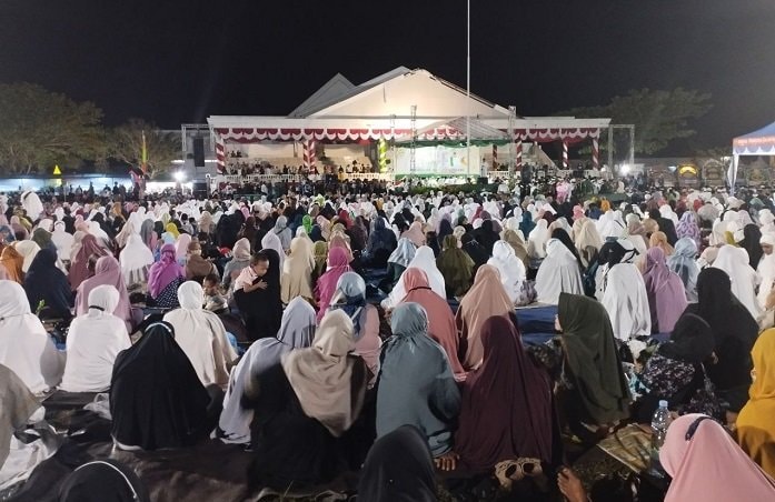 Masih Berlangsung, Ribuan Warga Hadiri Tablig Akbar Ustaz Das’ad Latif