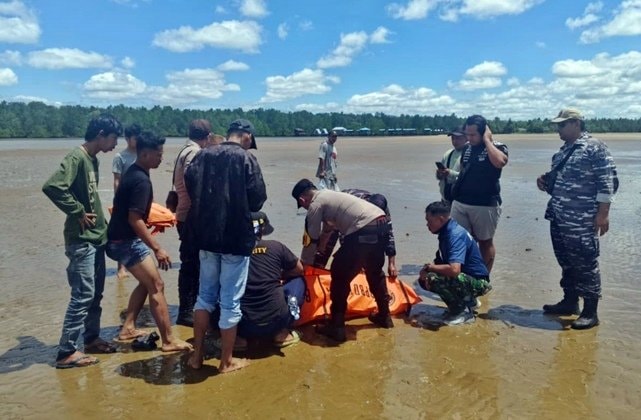 Diterjang Arus Pasang, Warga Muara Badak Tenggelam saat Pasang Jaring