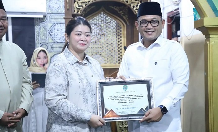 Bantuan Rp7,65 Miliar Mengalir ke Mahakam Ulu, Pemprov Kaltim Perluas Akses Listrik