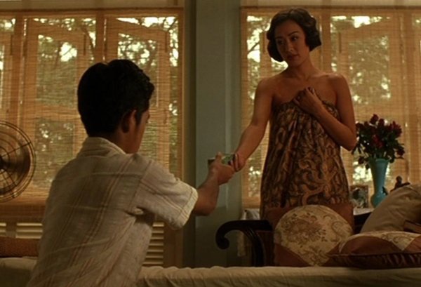 Film Jan Dara (2001), Seks dan Prahara Keluarga Kaya