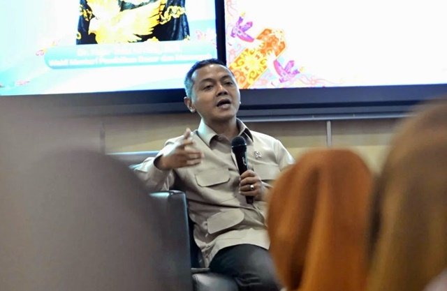 Nasib Guru Honorer Sekolah Negeri Terancam SE Baru? Ini Penjelasan Wamen Fajar saat ke Kaltim