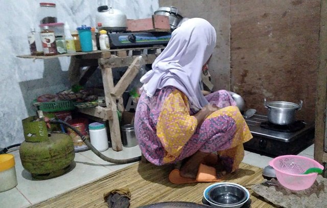 Warga Bontang Lestari Masih Berburu Gas Melon, Belum Tersentuh Jaringan Gas Rumah Tangga