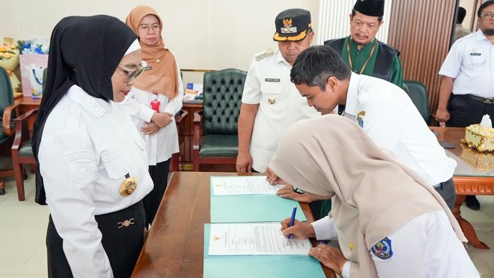 Wali Kota Bontang Lantik 6 Pejabat Fungsional Baru