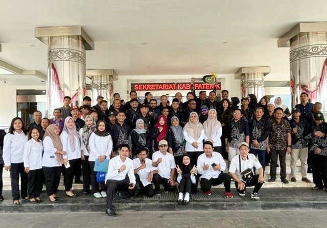 56 Ketua RT di Teluk Lingga Kutim Terima Motor Operasional, 18 RT Lain Menyusul Tahun Depan