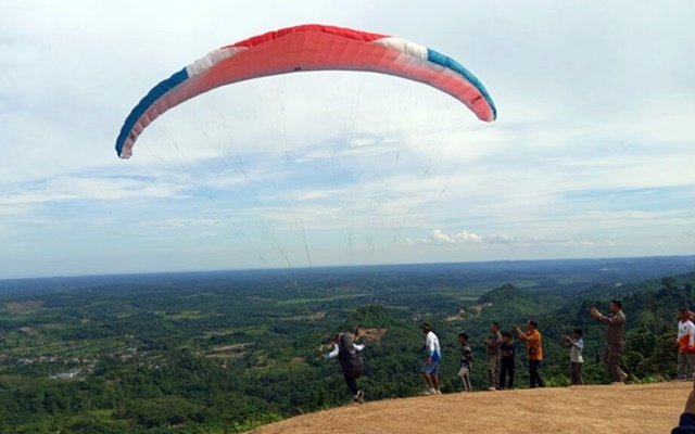 Paralayang jadi Magnet Baru Wisata Kutai Timur, Sebatik Flying Site Diproyeksikan Mendunia