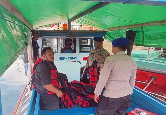 Mau ke Pulau Beras Basah Bontang, Jangan Abaikan Life Jacket!