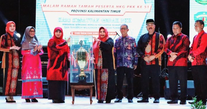 Peserta HKG PKK ke-51 Disambut dengan Makan Bebayaan