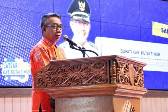 Bupati Kutim Sentil ASN yang Suka Mengeluh Gaji Telat di Medsos