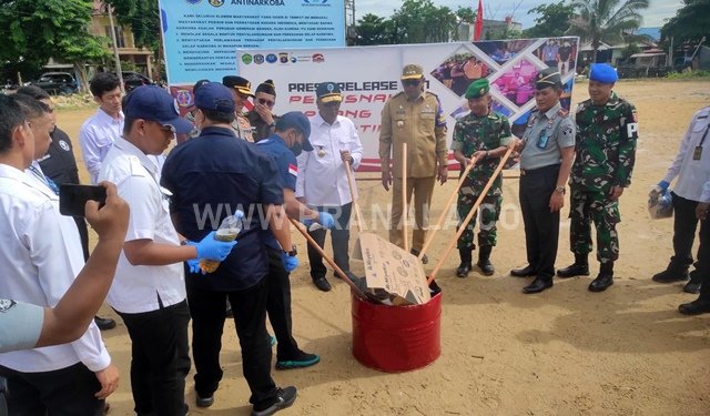 Wujudkan Bontang Bersih Tanpa Narkoba, BNN Gelar Deklarasi dan Apel Siaga
