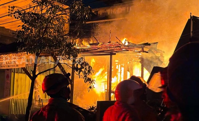 Kebakaran di Karang Rejo Balikpapan, 3 Rumah Ludes dan 1 Terdampak