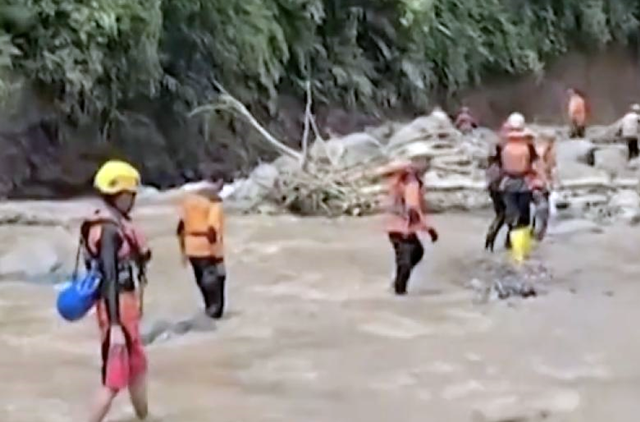 Banjir Rendam Kota Solok, 3.362 Warga Terdampak, Debit Air Sungai Terus Meningkat