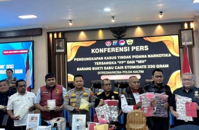 Disembunyikan di Korset, Perempuan Malaysia Bawa 1 Kg Sabu ke Balikpapan
