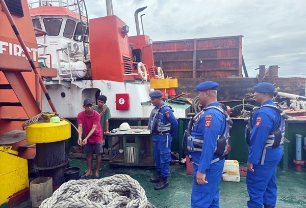 Polairud Polres Bontang Gencarkan Patroli Perairan, Pastikan Keamanan Nelayan