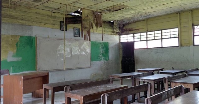 Ruang Kelas SD Negeri 9 di Pulau Kanyurang Pangkep Terancam Ambruk