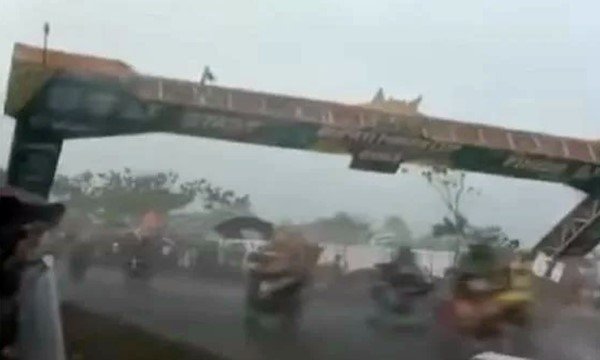 Balapan Motor di Paser Makan Korban, Pembalap Tewas Tertimpa Gerbang Start