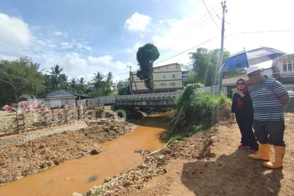 Wawali Najirah: Proyek Turap Sungai Gunung Elai Harus Selesai sampai Desember 2022