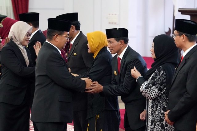 Munawwar Resmi Dikukuhkan sebagai Penjabat Sementara Wali Kota Bontang