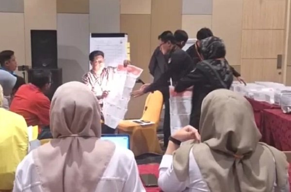 PSSU di Samarinda; Hanya Separuh Partai Kirim Saksi