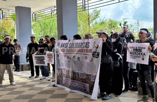 Guru Honorer Kutim Turun ke Jalan, Status Tak Jelas Meski Mengabdi Bertahun-tahun