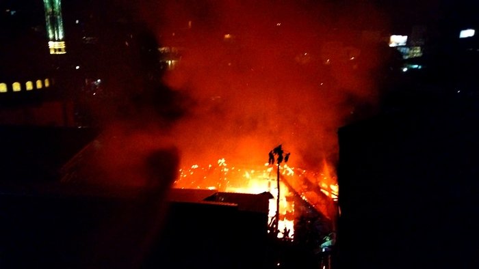 Kebakaran di Jalan Blora II Balikpapan, Rumah Petakan Dua Lantai Ludes