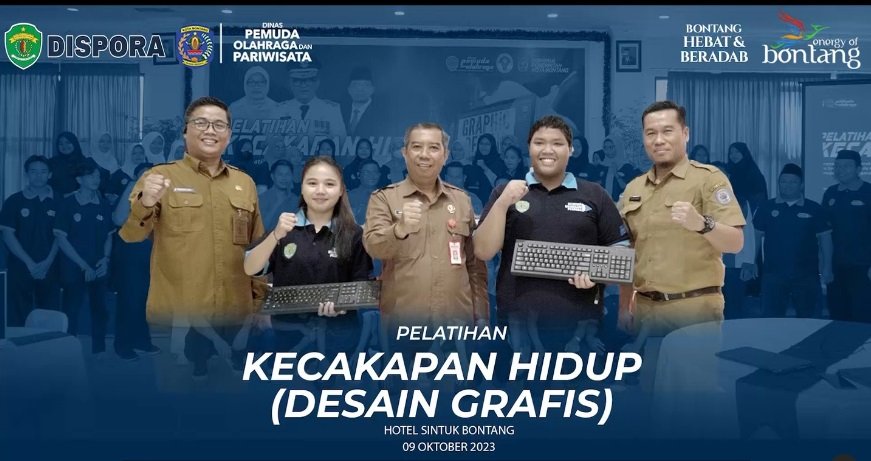 VIDEO: Pemuda di Bontang Dilatih Desain Grafis sebagai Modal Kecakapan Hidup