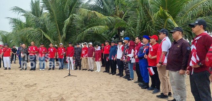 Merah Putih Berkibar di Tengah Hujan, Wali Kota Bontang Pimpin Upacara di Pulau Beras Basah