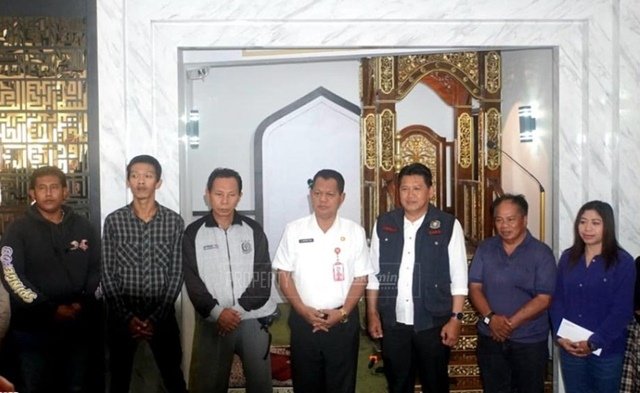 Pemkot Samarinda Salurkan Santunan untuk Korban Kebakaran dan Relawan Pemadam Kebakaran
