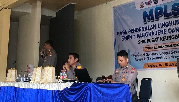 Polisi Datangi Sekolah, Ingatkan Narkoba dan Judi Online di SMK 1 Pangkep