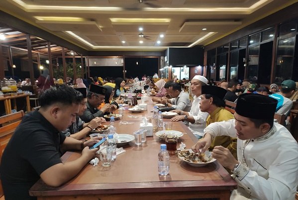 Gelar Buka Puasa Bersama, Momen Golkar Bontang Perkenalkan Pengurus Baru