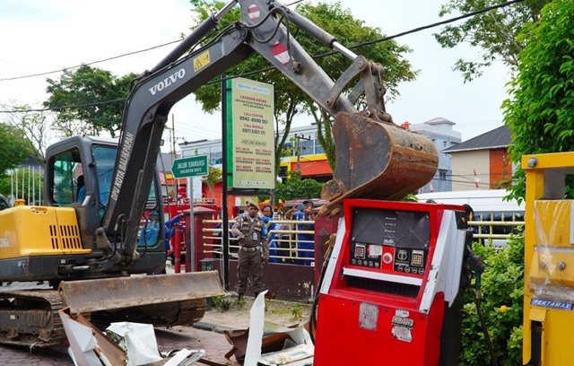 Pemusnahan Pom Mini Ilegal, Balikpapan Tegaskan Penegakan Perda Tanpa Tawar
