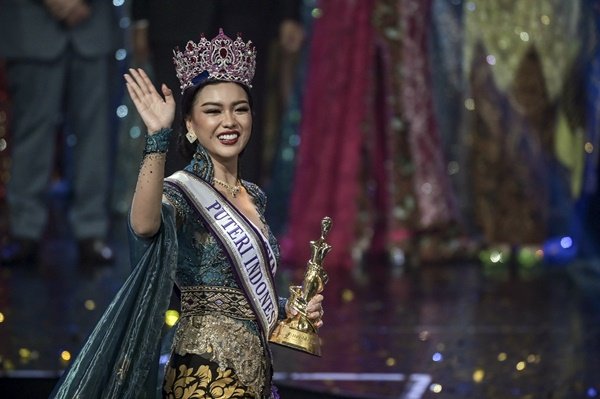 Puteri Indonesia 2025 Milik Jatim, Wakil Kaltim Dinobatkan sebagai Puteri Indonesia Pendidikan