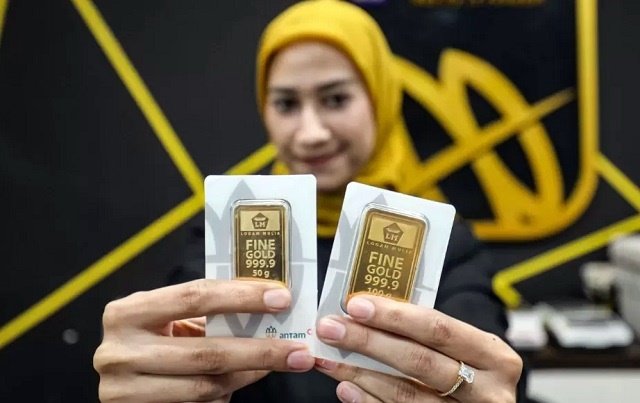 Harga Emas Antam Kembali Meroket, Tembus Rp2,59 Juta per Gram