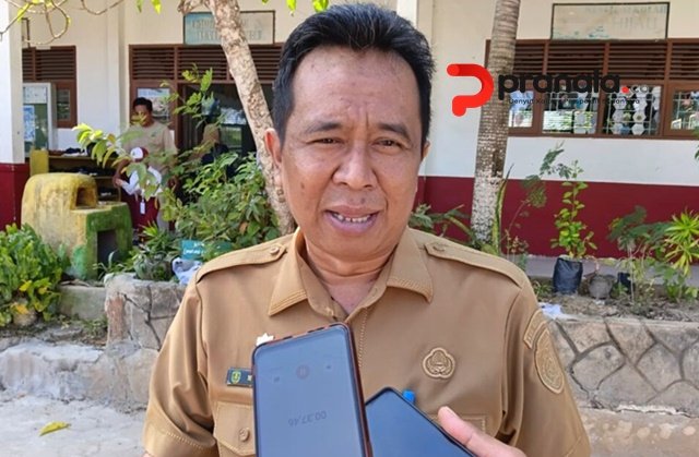Sabar Pakai Banget! Seragam Gratis di Kutim Baru Proses Lelang