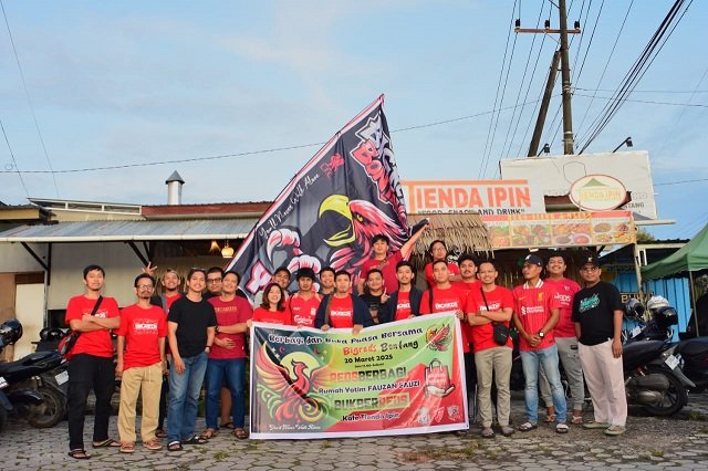 Suporter Liverpool di Bontang Berbagi Berkah Ramadan di Panti Asuhan