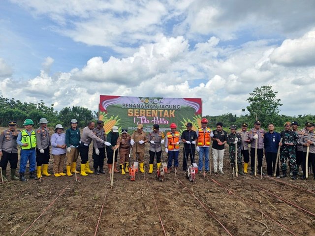 Polres Bontang Dukung Swasembada Pangan 2025 dengan Penanaman Jagung 1 Juta Hektare