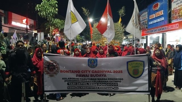 Satimpo Tampil Memukau di Bontang City Carnival 2025, Angkat Wayang dan Reog