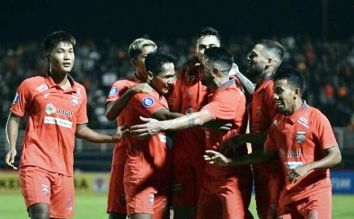 Borneo FC Samarinda Cuci Gudang: Lepas Pelatih dan 9 Pemain Sekaligus