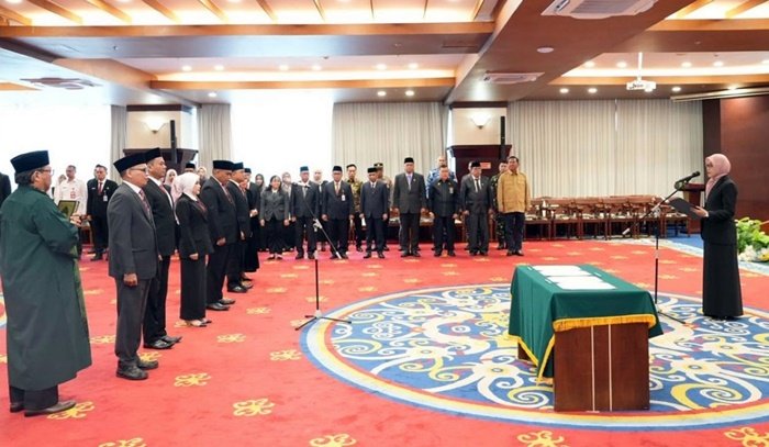 5 Komisioner Komisi Informasi Kaltim 2025–2029 Resmi Dilantik