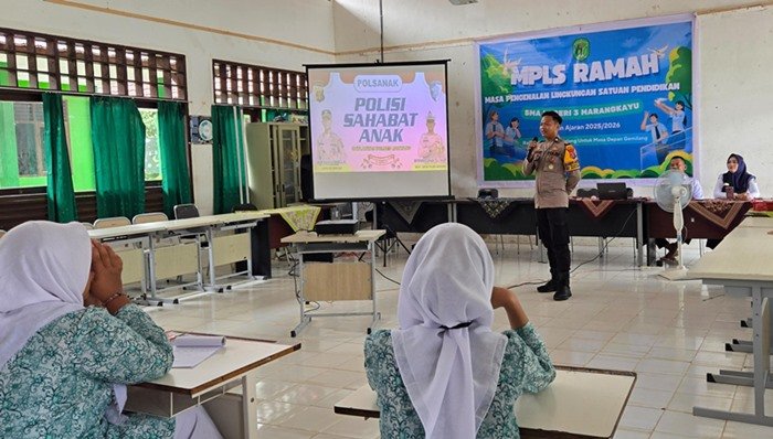 MPLS SMA Negeri 3 Marangkayu Diisi Edukasi Lalu Lintas, Polisi Ajak Siswa jadi Pelopor Keselamatan