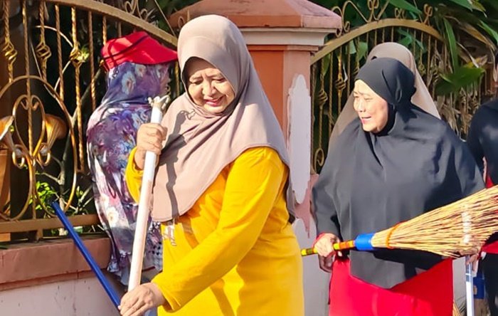 Warga RT 21 Bontang Baru Kerja Bakti Sambut Ramadan, Perkuat Silaturahmi dan Cegah Banjir