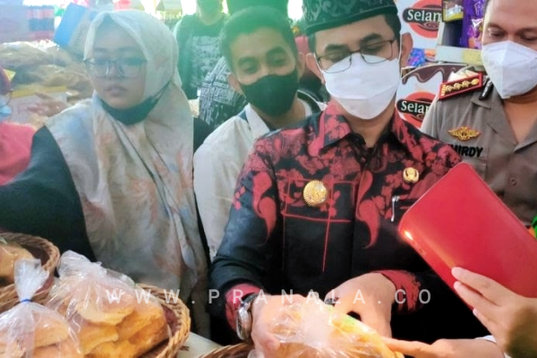 Sidak Swalayan di Balikpapan; Mulai Makanan Kedaluwarsa hingga Miras