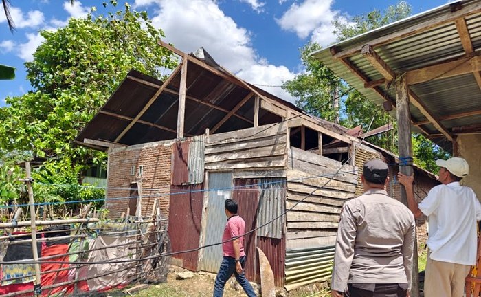Angin Kencang Terjang Pangkep, Atap Rumah Warga Terbang