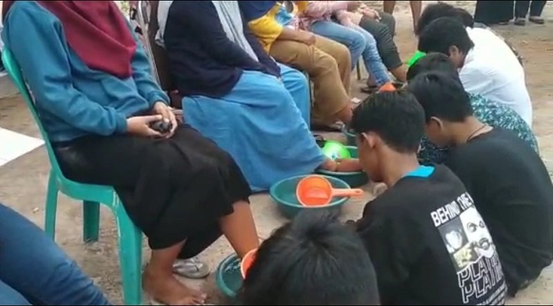 Bolos Sekolah Pesta Miras, 9 Pelajar di Balikpapan Dihukum Cuci Kaki Orangtua