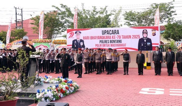Hari Bhayangkara ke-79: 4 Anggota Polres Bontang Terima Penghargaan Bintang Bhayangkara Narariya