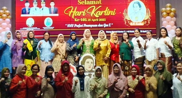 Tiga Perempuan Kutim Raih Penghargaan Gender Champion