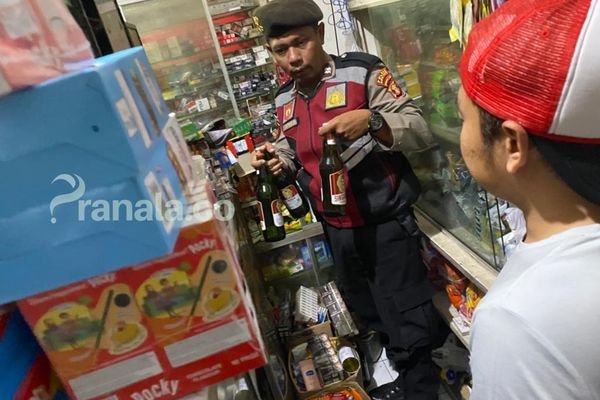 Tiga Warung Kelontong di Bontang Jual Miras saat Ramadan, 18 Botol Miras Disita