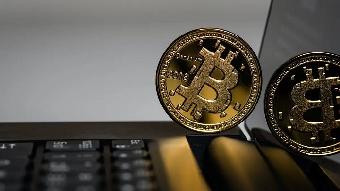 Harga Bitcoin Terjun Bebas