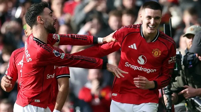 Tundukkan Crystal Palace 2-1, Manchester United Naik ke Posisi Tiga Klasemen