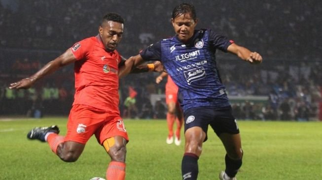 Arema FC Tanpa Beban Hadapi Borneo FC di Final Leg Kedua Piala Presiden